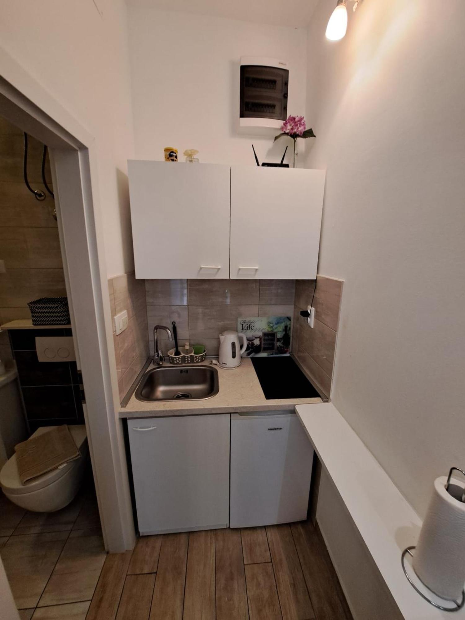 Studio Apartment Legcevic Kaštela Εξωτερικό φωτογραφία