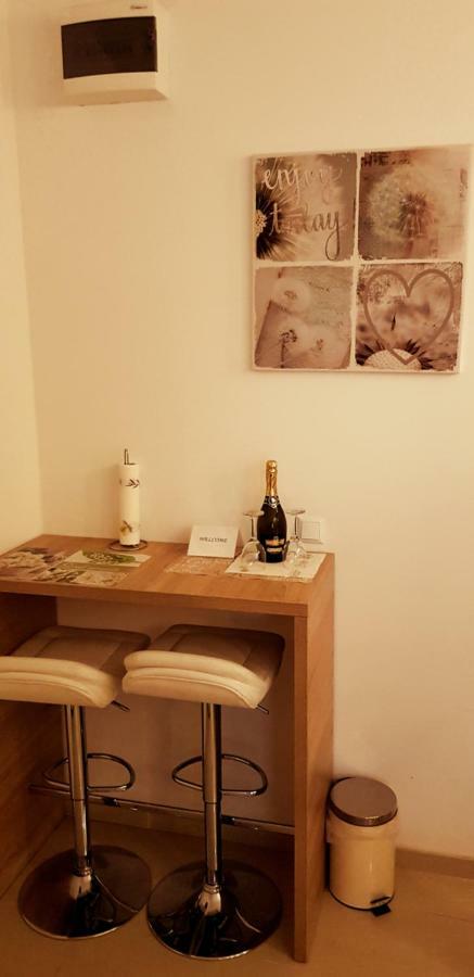 Studio Apartment Legcevic Kaštela Εξωτερικό φωτογραφία