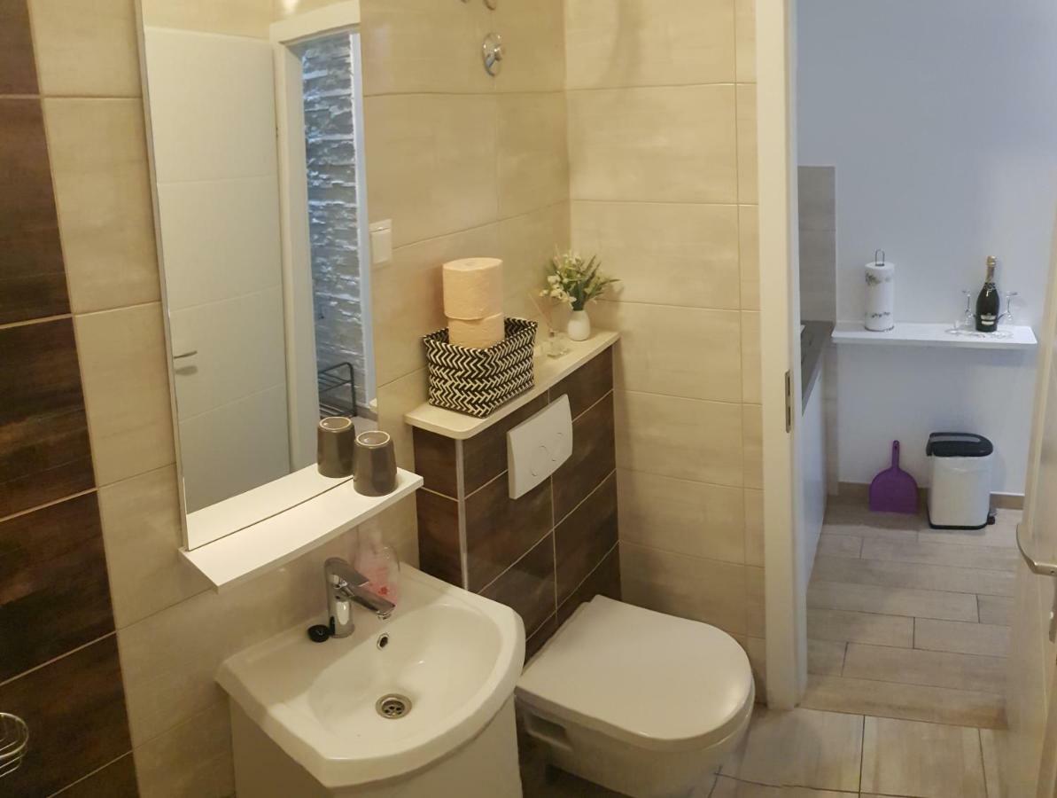 Studio Apartment Legcevic Kaštela Εξωτερικό φωτογραφία