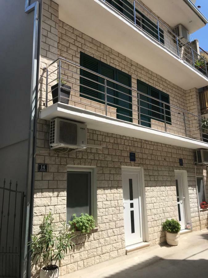 Studio Apartment Legcevic Kaštela Εξωτερικό φωτογραφία