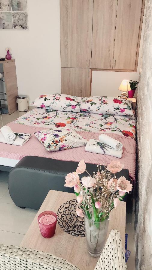 Studio Apartment Legcevic Kaštela Εξωτερικό φωτογραφία